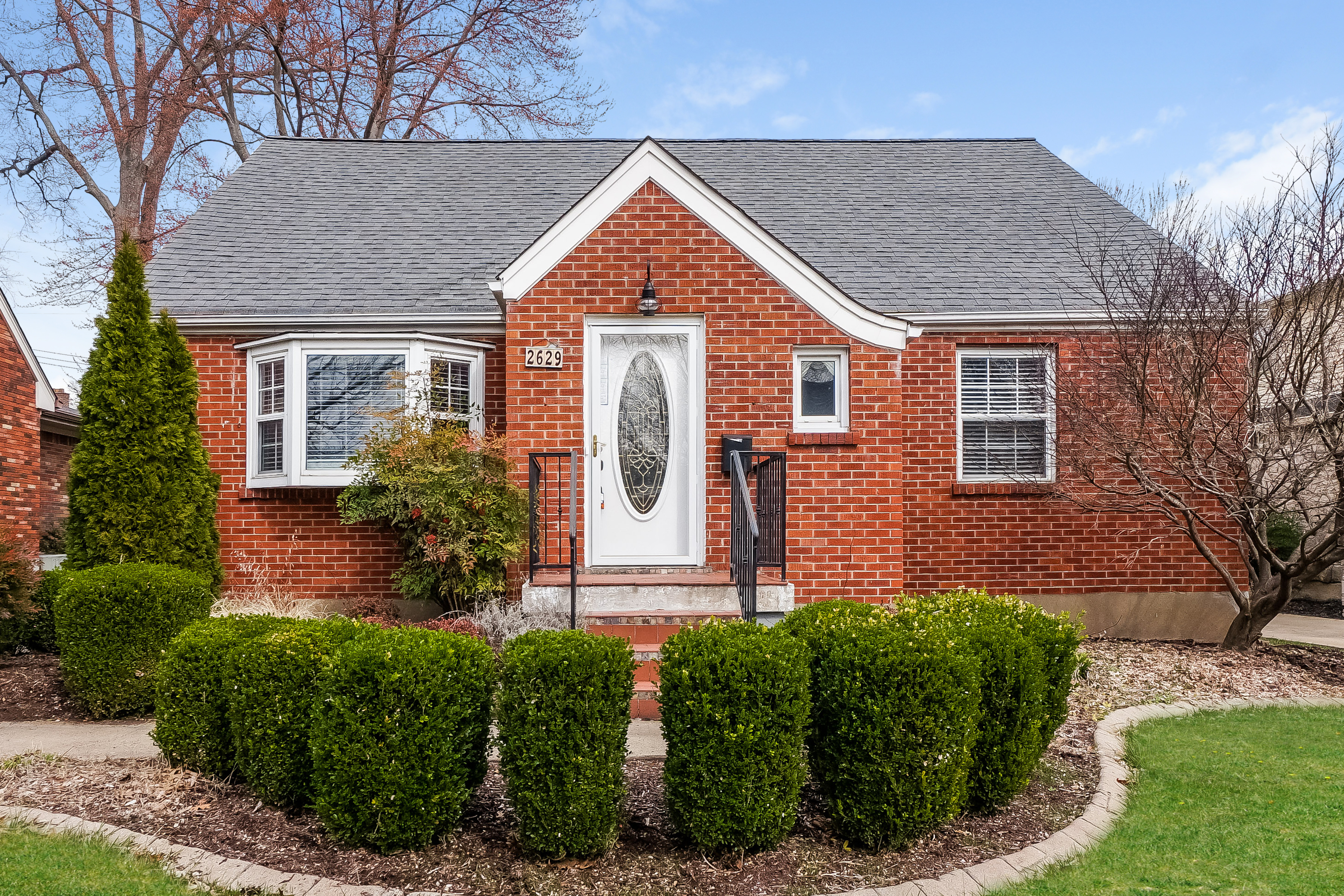 2629 BYRON AVE LOUISVILLE, KY 40205